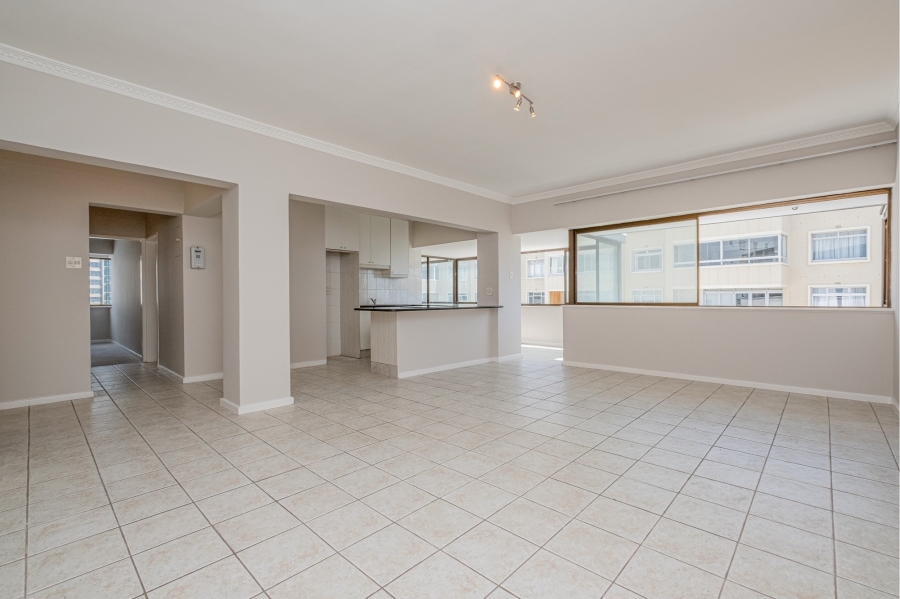 2 Bedroom Property for Sale in Sea Point Western Cape